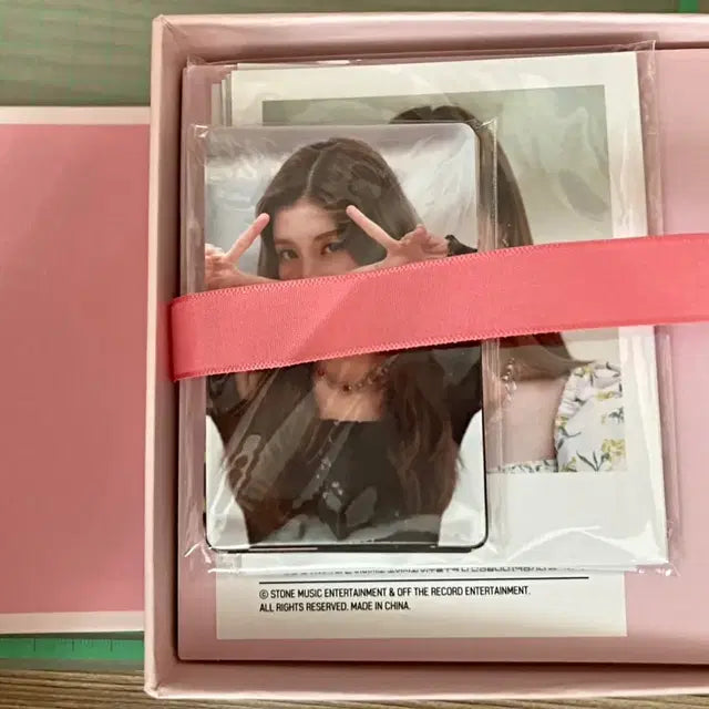 랜덤 구성품 포함 판매 아이즈원 온콘 온라인콘서트 블루레이 디비디 키트