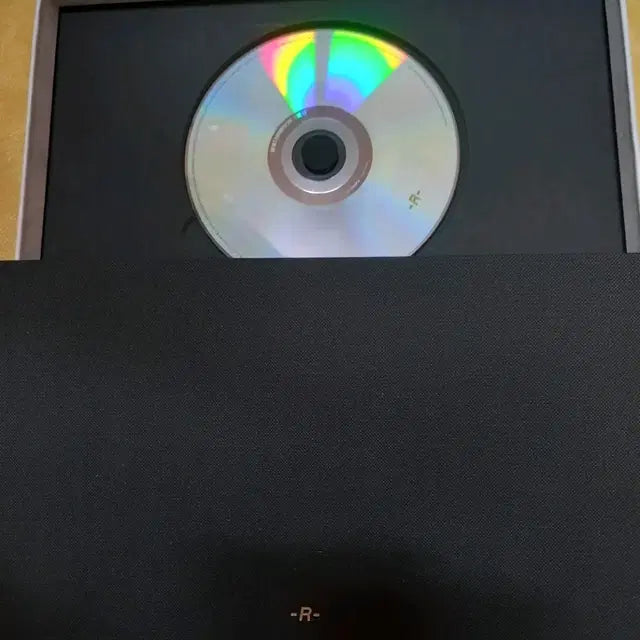 로제 솔로 R 앨범