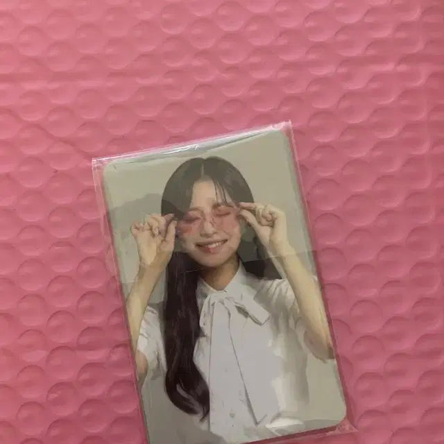 위클리 1주년 굿즈