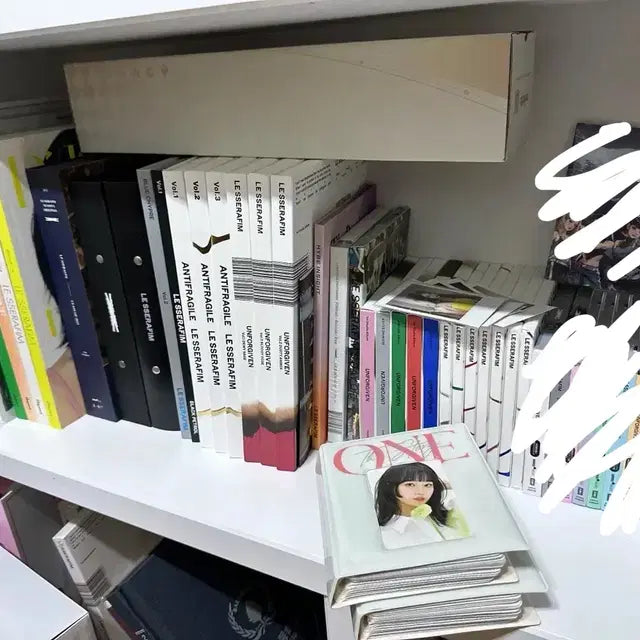 르세라핌 각종 굿즈,포카,앨범,특전 등 판매합니다