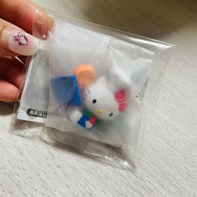 아임 헬로키티 애플파이 피규어 가챠