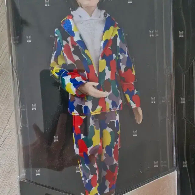 BTS 피규어 **새거입니다!!**