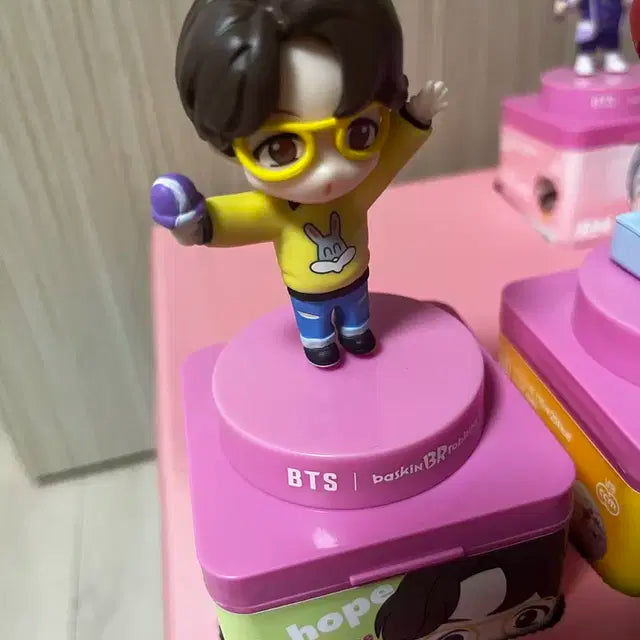 방탄 피규어