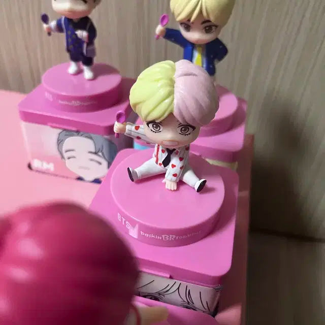 방탄 피규어
