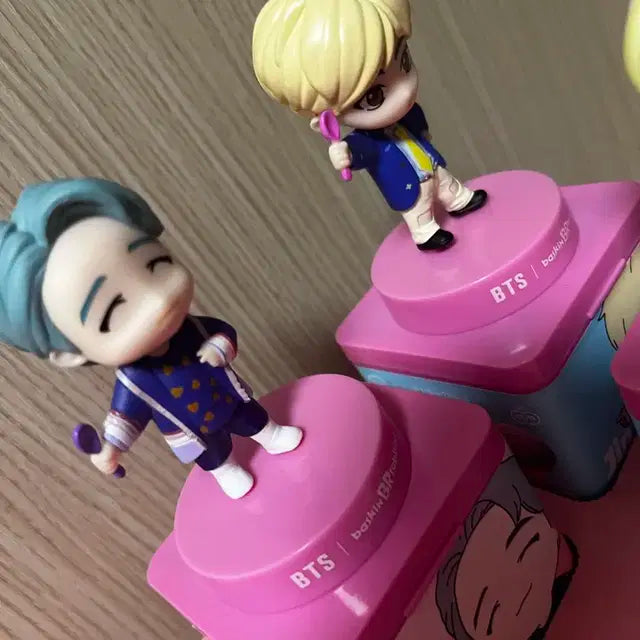 방탄 피규어