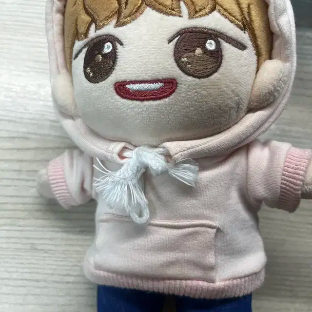 육성재 인형