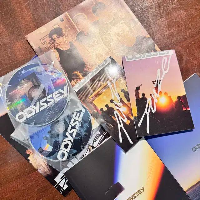 라이즈 유니버스 어스 단순개봉 풀세트 부피 이슈 (박스/포카 제외)