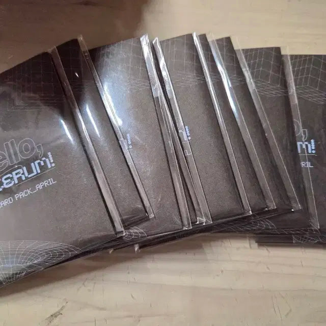 플레이브 팬콘 제복 포카 미개봉, 개봉 판매