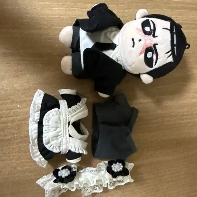 박종건 옷입히기인형 팔아요