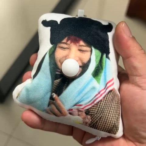 풍선껌 부는 지드래곤 인형 키링