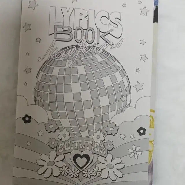 뉴진스 포토북 리릭북 일괄