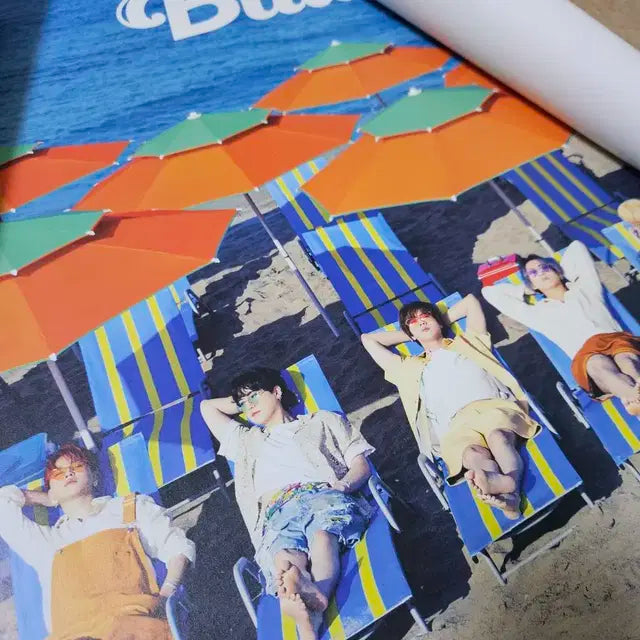 방탄소년단 Butter 2종 세트 합본 포스터 존재