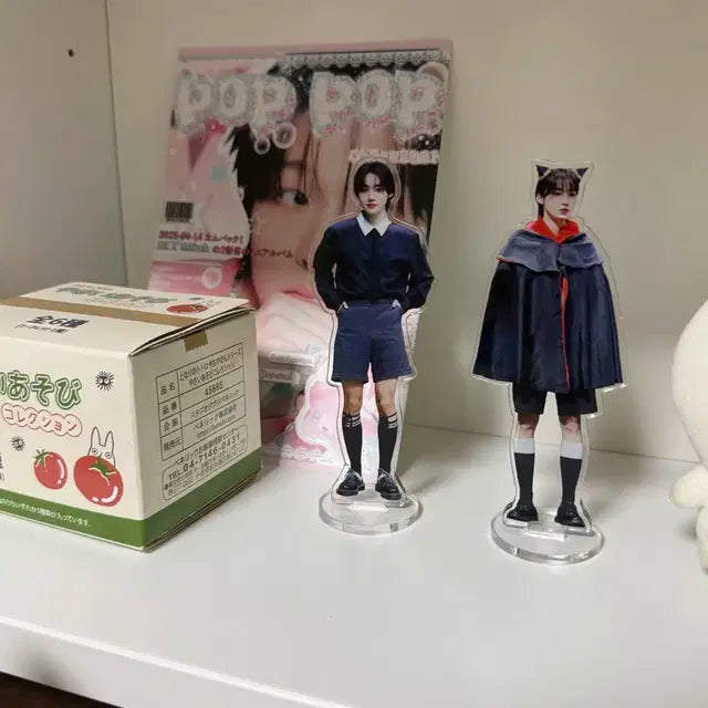 더보이즈 포카 뱃지 포스터 스티커 아크릴스탠드 띠부씰 등 굿즈