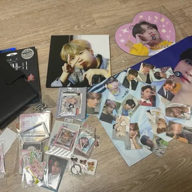 해찬일괄로판매우치와액자슬로건포카재현도영마크(개쌈네고가능