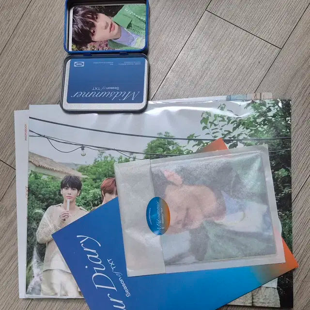 투모로우바이투게더 Midsummer 포토북 (미사용, 포카포함)