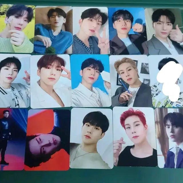 몬스타엑스 포카 판매합니다 5장 천원에 판매 중