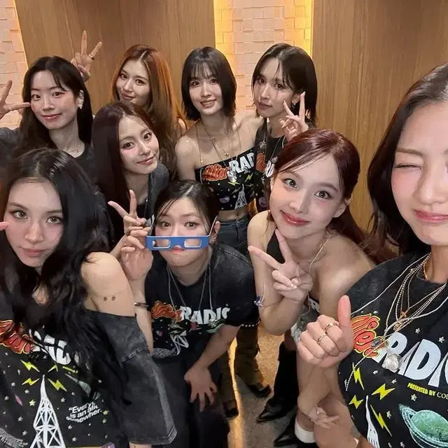 콜드플레이 에일리언라디오 티셔츠 트와이스