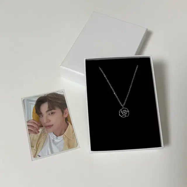 제로베이스원 제베원 목걸이 김태래 엠디 팝업 미사용 새상품 양도