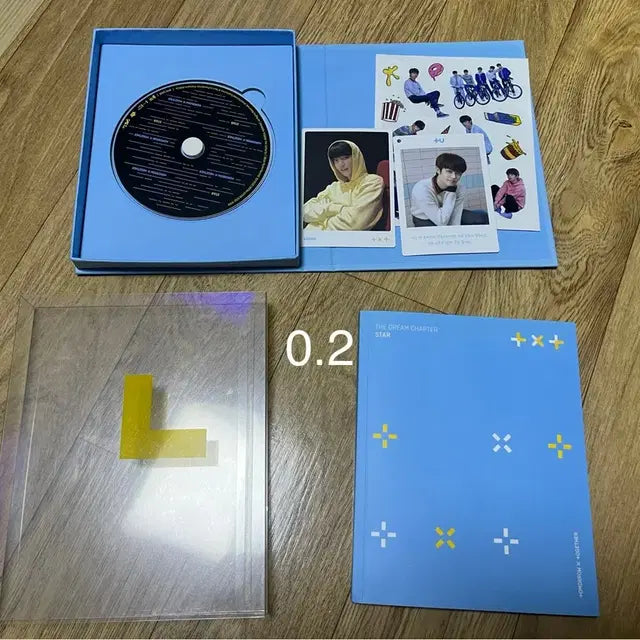 TXT 개봉앨범이랑 포카 팝니다