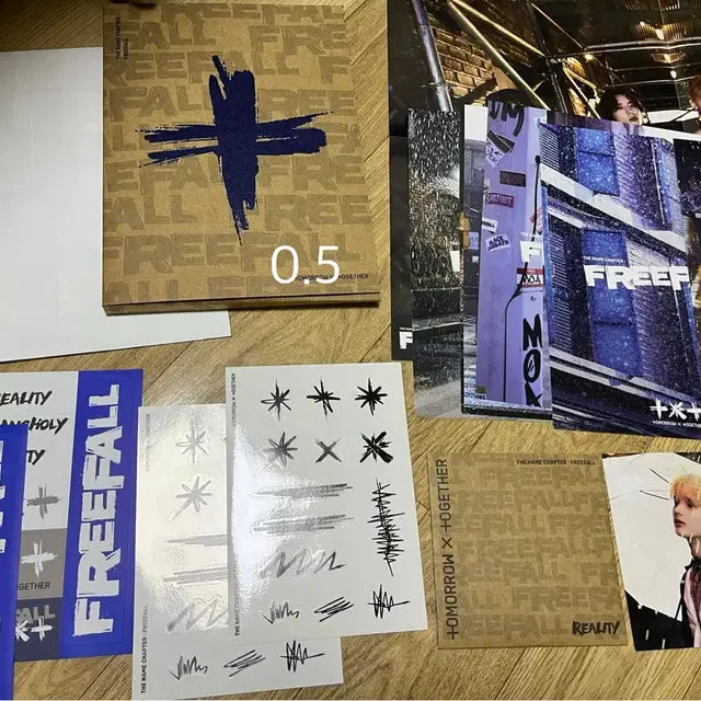 TXT 개봉앨범이랑 포카 팝니다
