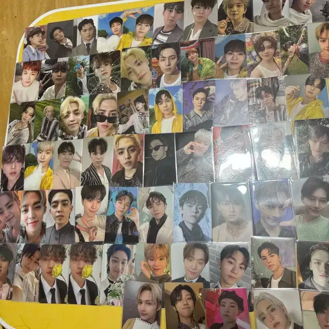 세븐틴 포카 급처합니다 개당,일괄,랜박 다 가능합니다 제발 와주세요