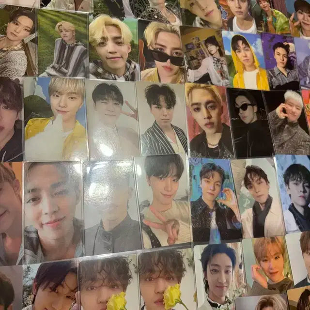 세븐틴 포카 급처합니다 개당,일괄,랜박 다 가능합니다 제발 와주세요