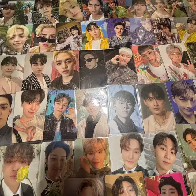 세븐틴 포카 급처합니다 개당,일괄,랜박 다 가능합니다 제발 와주세요