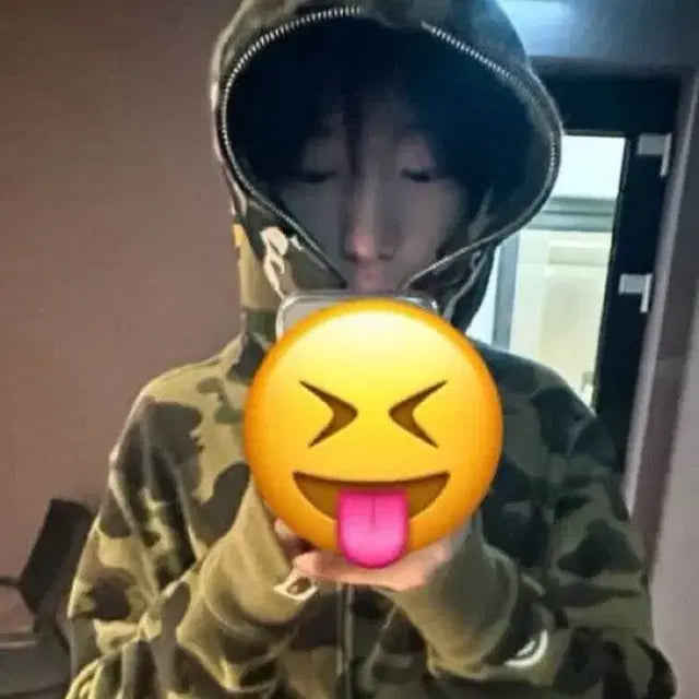 8월까지만 폭덤) 스키즈 승민 에이트 털모자 럭드 포카 양도