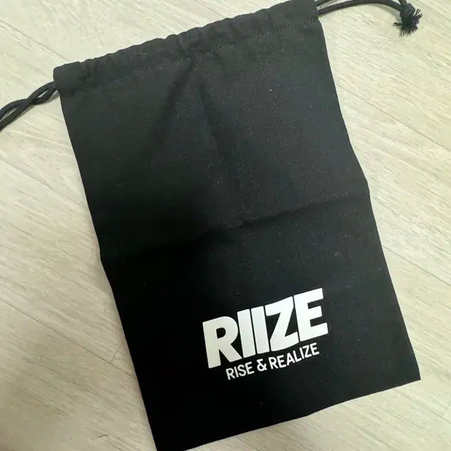 라이즈 응원봉 파우치 양도
