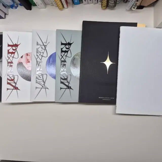 몬스타엑스 앨범 팝니다.