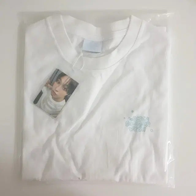 엔시티위시 리쿠 티셔츠 전시회 사진전 굿즈 포카