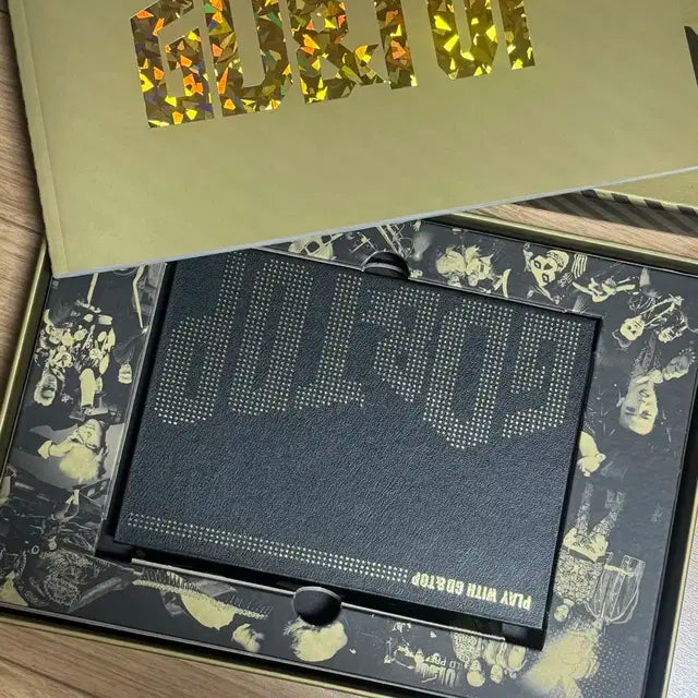 Play With GD&TOP 지디앤탑 DVD+포토북