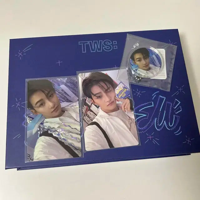 투어스 라스트벨 앨범 지훈 포카 특전 양도 신유 도훈 위버스샵 특전 키링