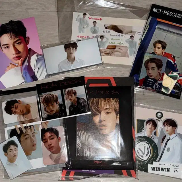 윈윈 백투스쿨 러기지, 플립북, 레저넌스 홀카 굿즈, 교복 급처