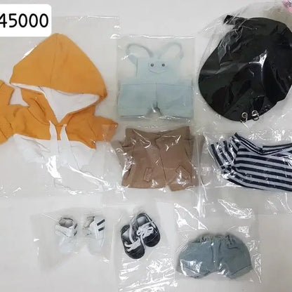 20cm 인형옷 여러개 양도