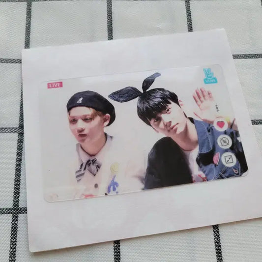 배진영 황민현 투명포카