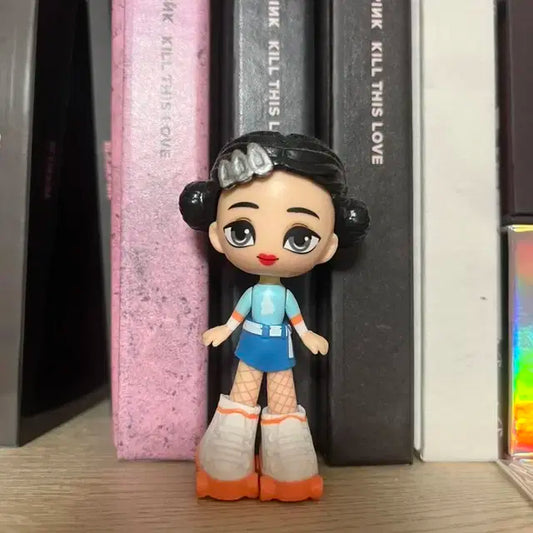 블랙핑크 지수 피규어