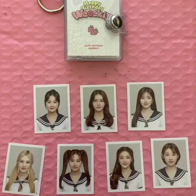 위클리 1주년 굿즈