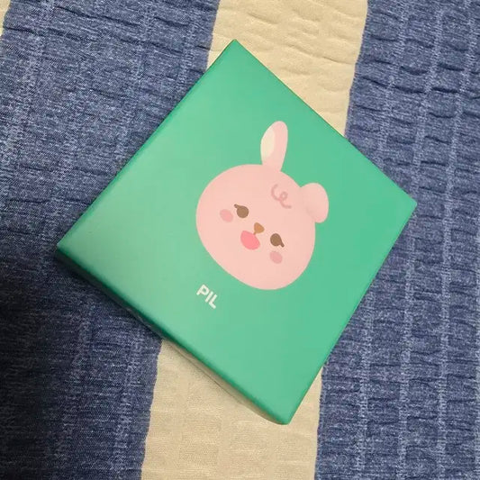 데이식스 데니멀즈 케이블홀더 필끼