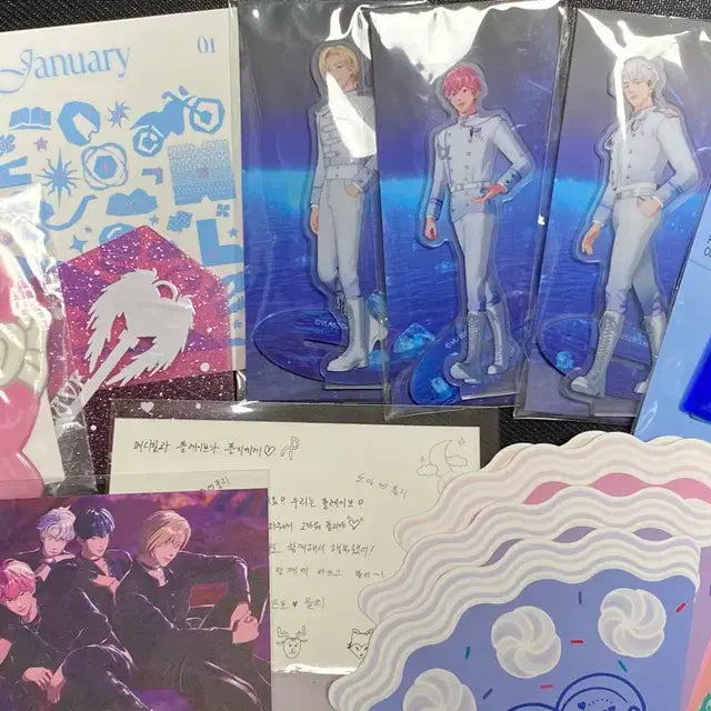 플레이브 제복 아크릴 콘서트 메디힐 엽서 팝업 케이크 시즌그리팅 키링