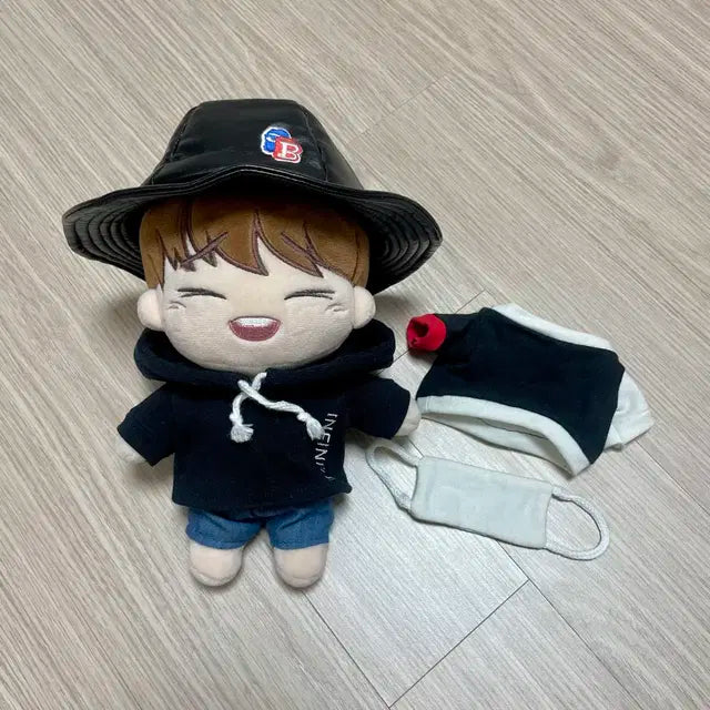 인피니트 성규 20cm 인형 공항규
