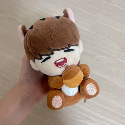 인피니트 우현 인형 다람횬