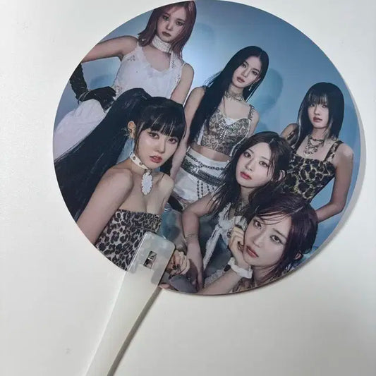 스테이씨 수민시은아이사세은윤재이 치키아이시땡 팝업 부채 우치와 양도