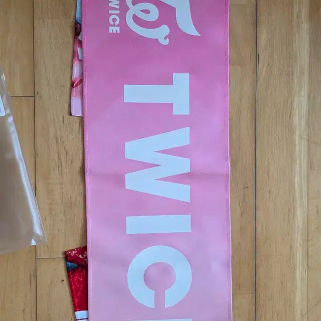 트와이스 첫콘 굿즈 판매합니다