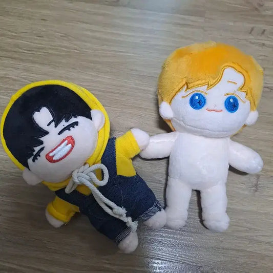 윤지성 인형 판매합니다