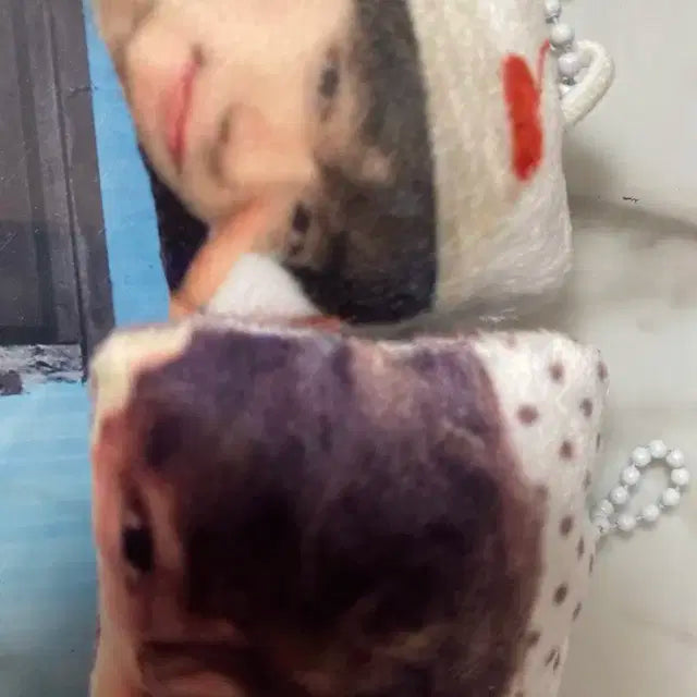 현재 쿠션키링 팝니다