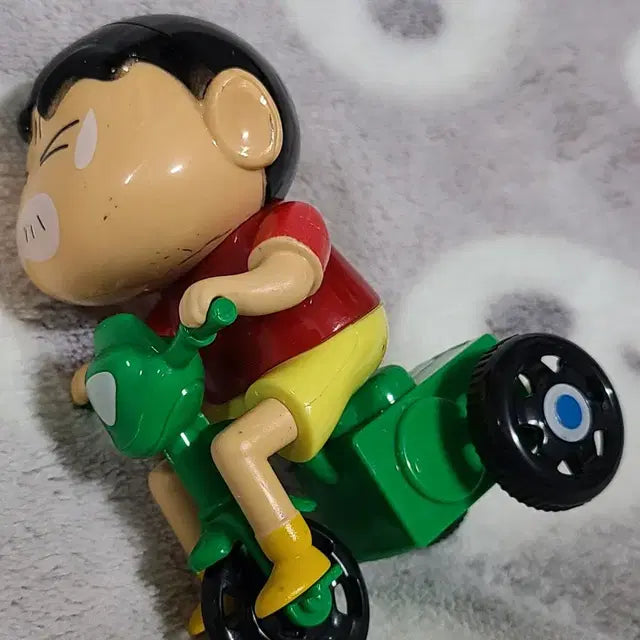 짱구 자전거 피규어 (이염많음)