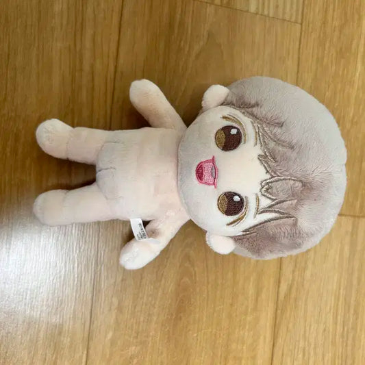 임영민 인형