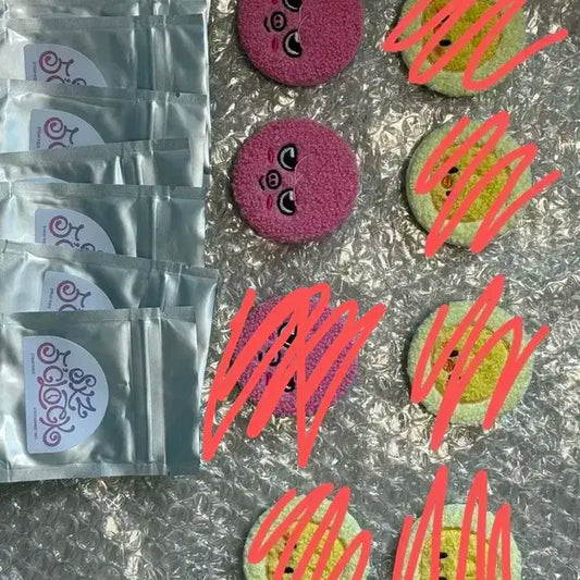 스키즈 스트레이키즈 돼끼 창빈 뱃지 스키주