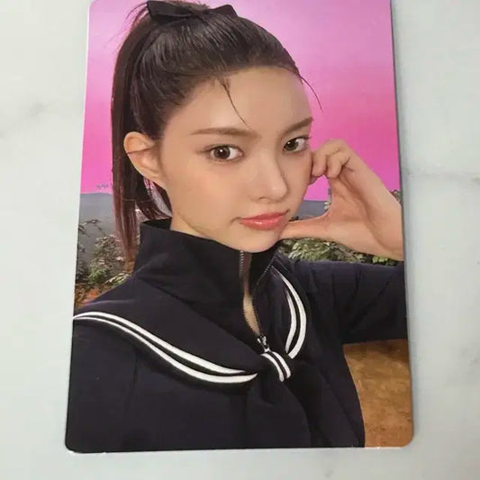 아일릿 bomb 윤아 포카